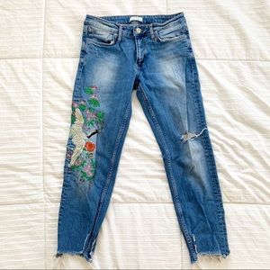 Zara Mid Ríse Straight Leg Embroidered Jeans
